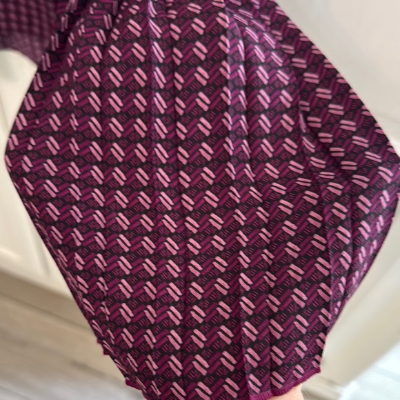 Banana Republic Purple Women's blouse with flared sleeves. Size M. - Picture 5 of 9